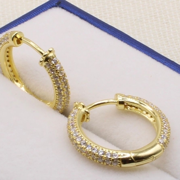 Gold Plated 925 Sterling Silver Sparkling CZ Huggies / Hoop Earrings - Picture 11 of 13